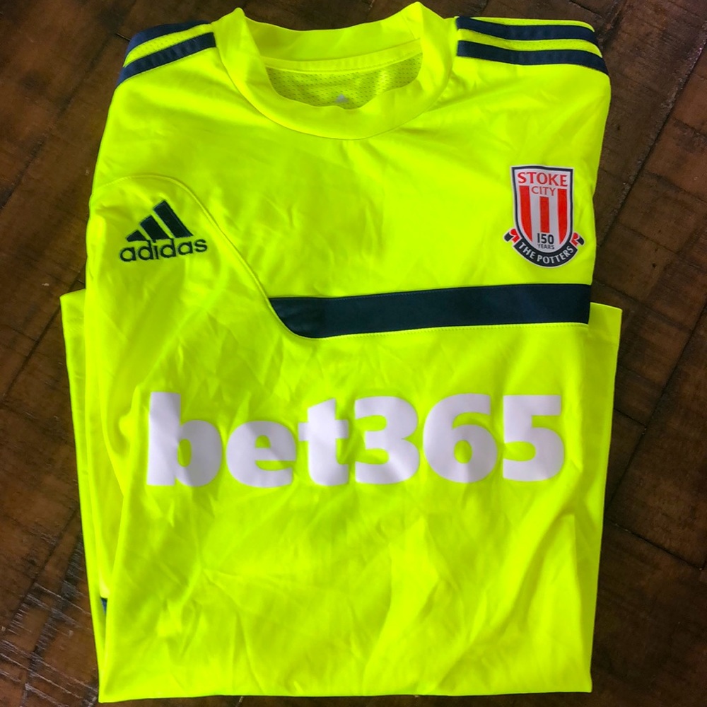 Stoke City Bet365 Soccer Jersey  - Mens Large